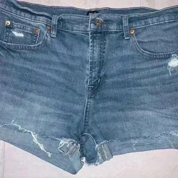 GAP denim folded distressed jean short size 10/30 - Picture 2 of 7